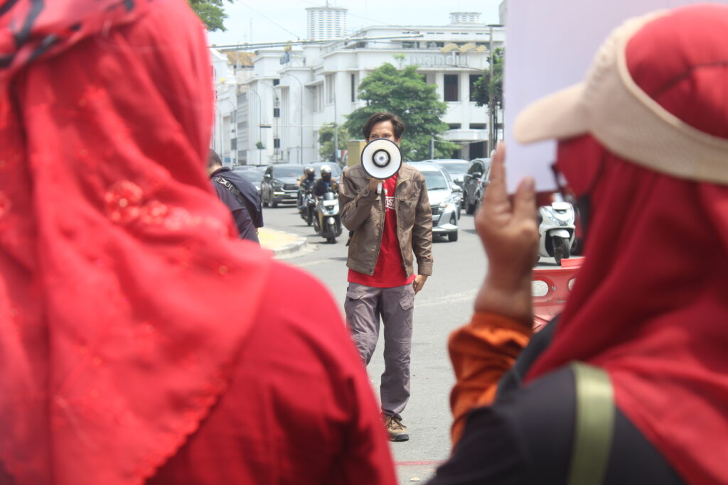 Penyampaian Aspirasi Oleh Aji Surya Selaku Koordinator Lapangan